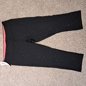 NWT MARIKA SPORT large (12-14) active capri leggings with floral pattern, $42.00
